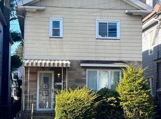 31 Carey Ave, Wilkes Barre, PA 18702