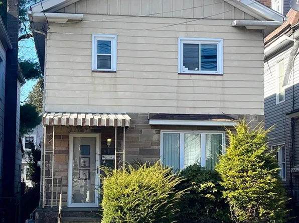 31 Carey Ave, Wilkes Barre, PA 18702