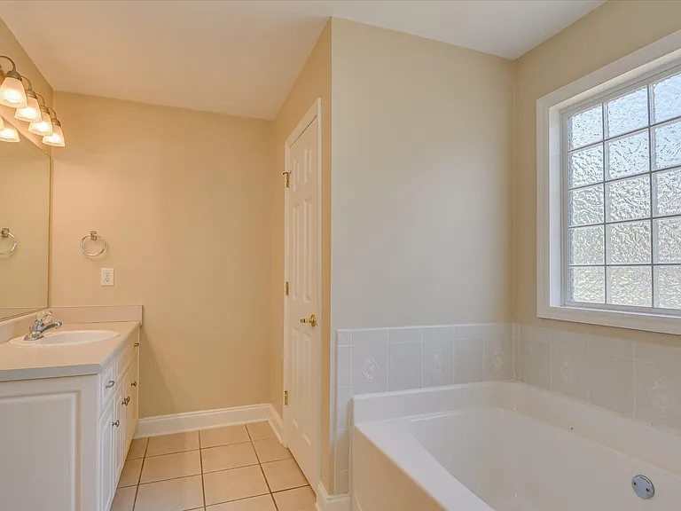 929 Sawbuck Way — Photo 21