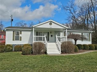 701 E McConnel Ave, McConnelsville, OH 43756