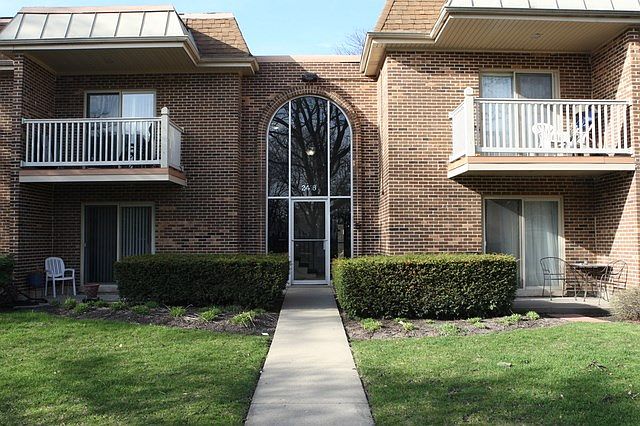 1st image of 2418 N Kennicott Dr APT 2C