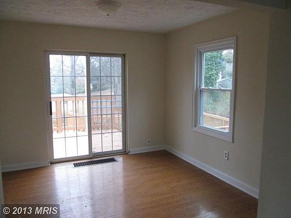 4th image of 21711 Suwanne Pl