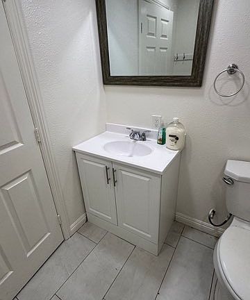 4th image of 11382 Violeta St