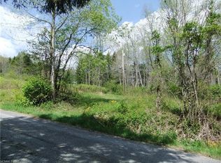 387 Aiken Rd, Rosman, NC 28772