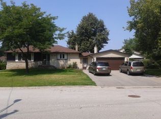 5463 Anthony Pl, Burlington, ON L7L 3H1