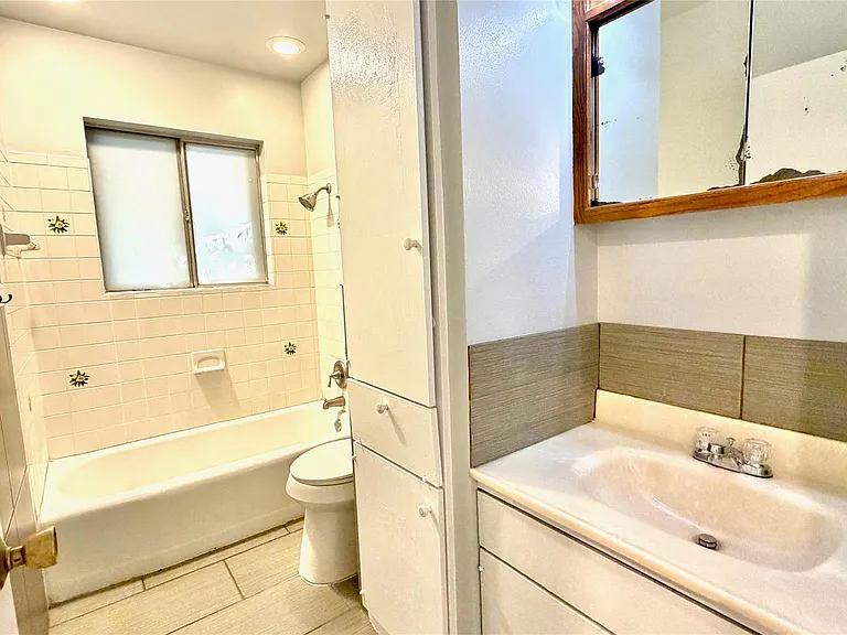 5213 Halmark Dr — Photo 16