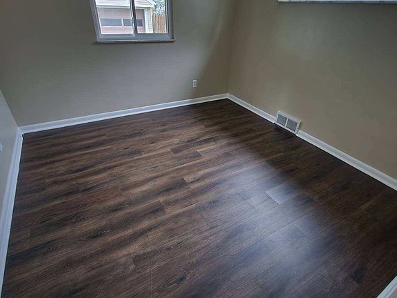 2nd image of 2922 Powhattan Pkwy #1