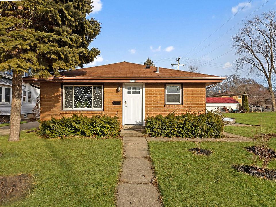 1st image of 3942 S Troy AVENUE