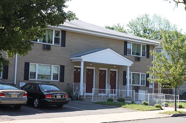 Lodi Manor LLC