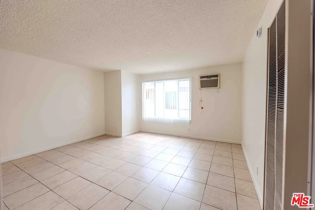 1 bed, 1.0 bath, 650 sqft, $1,850 — Photo 1