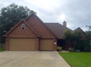 1009 Heritage Oaks Dr, Angleton, TX 77515