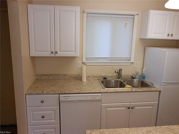 3rd image of 29904 Euclid Ave #A10