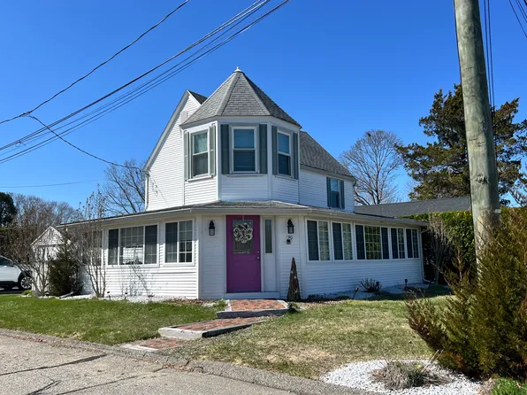 29 Prospect Ave, Niantic, CT 06357