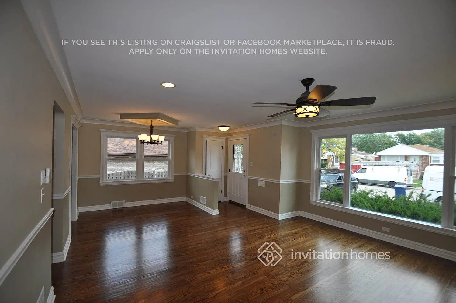 8744 S Troy Ave Evergreen Park, IL 60805 — Photo 2
