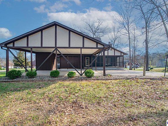 4th image of 697 Saint Andrews Rd