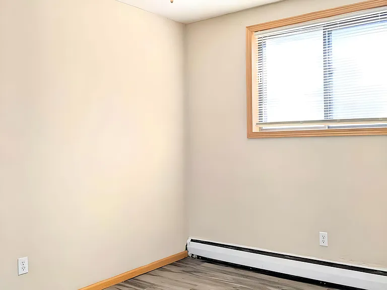 Twin Pines Apartments — Photo 42