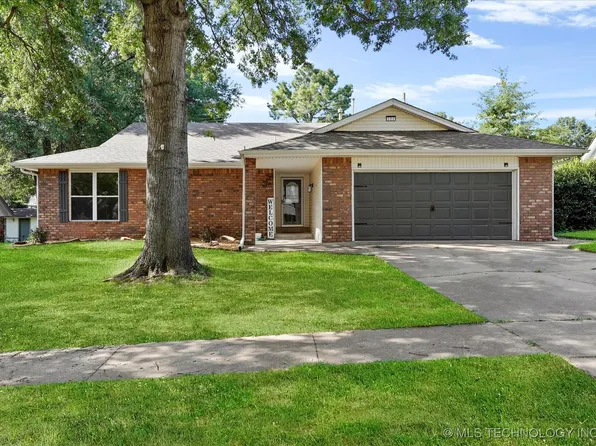 121 W Charlotte St, Broken Arrow, OK 74011