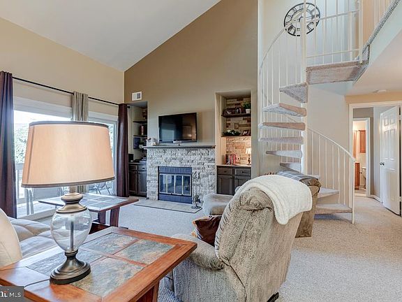 2nd image of 6913B Sandra Marie Cir