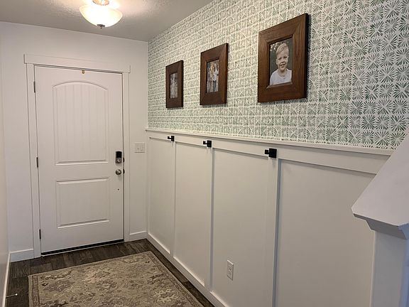 2nd image of 14937 S Beckenbauer Ave