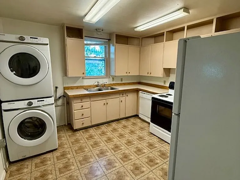 609 S 9th Ave #A — Photo 19