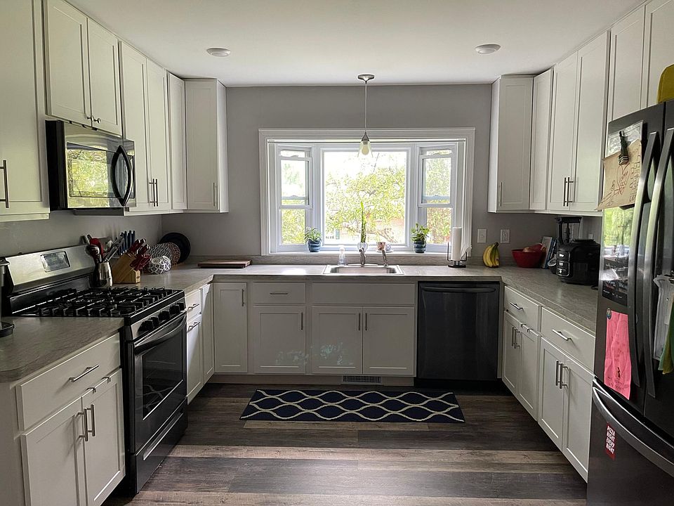 1st image of 4950 Ledge Ln