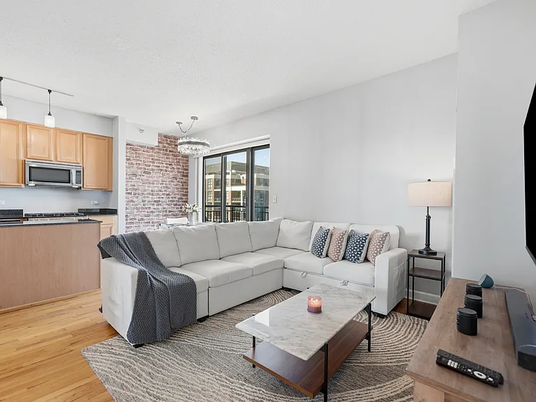 41 E 8th St #2905 — Photo 12
