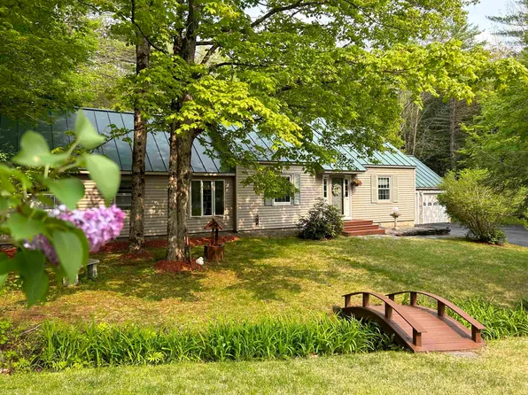 18 Grandview Avenue, Lebanon, NH 03766