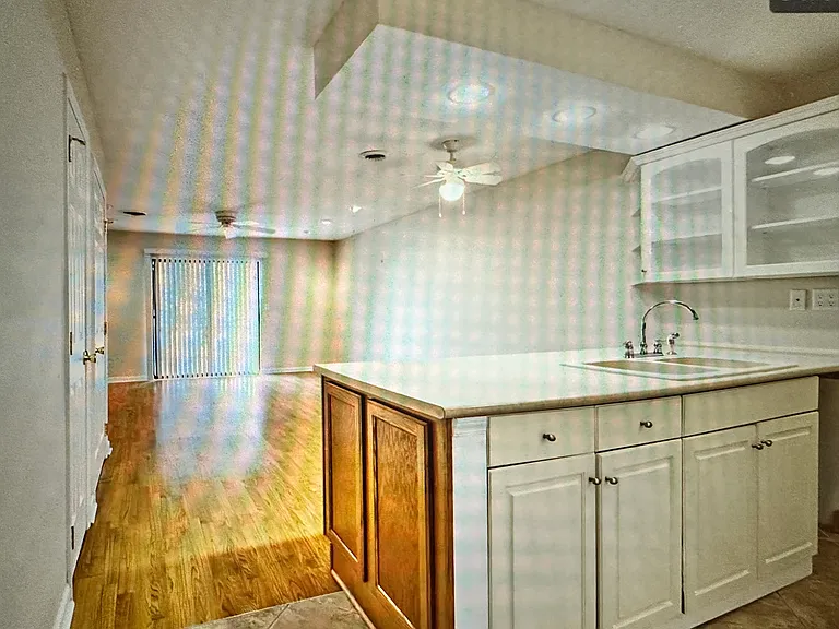 38 Lakeshore Ln #50 — Photo 4
