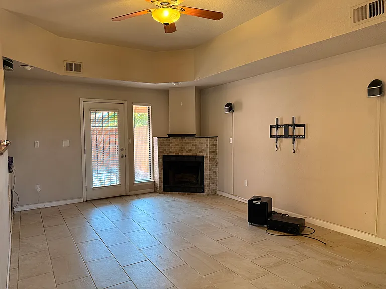 7812 Ranchwood Dr NW — Photo 6