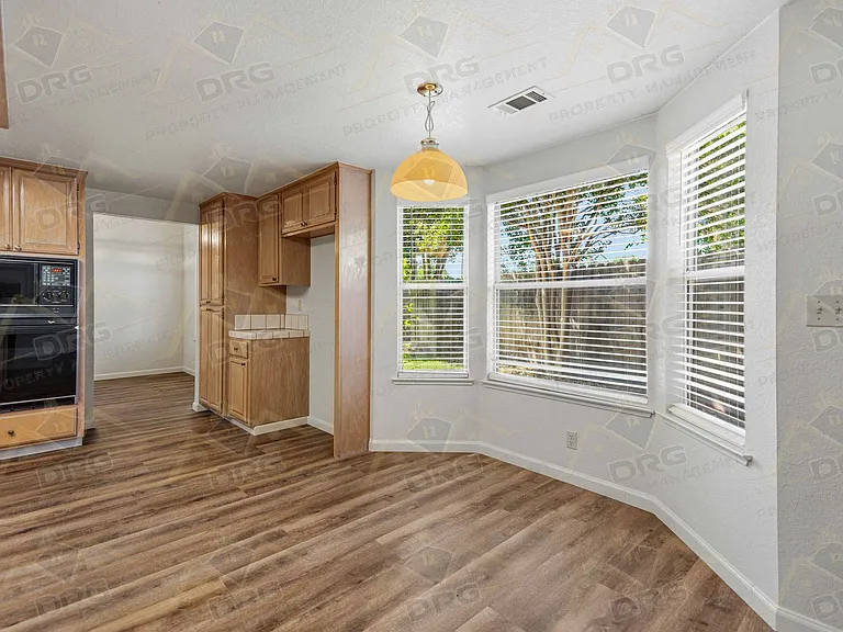2101 Finley Ct — Photo 13