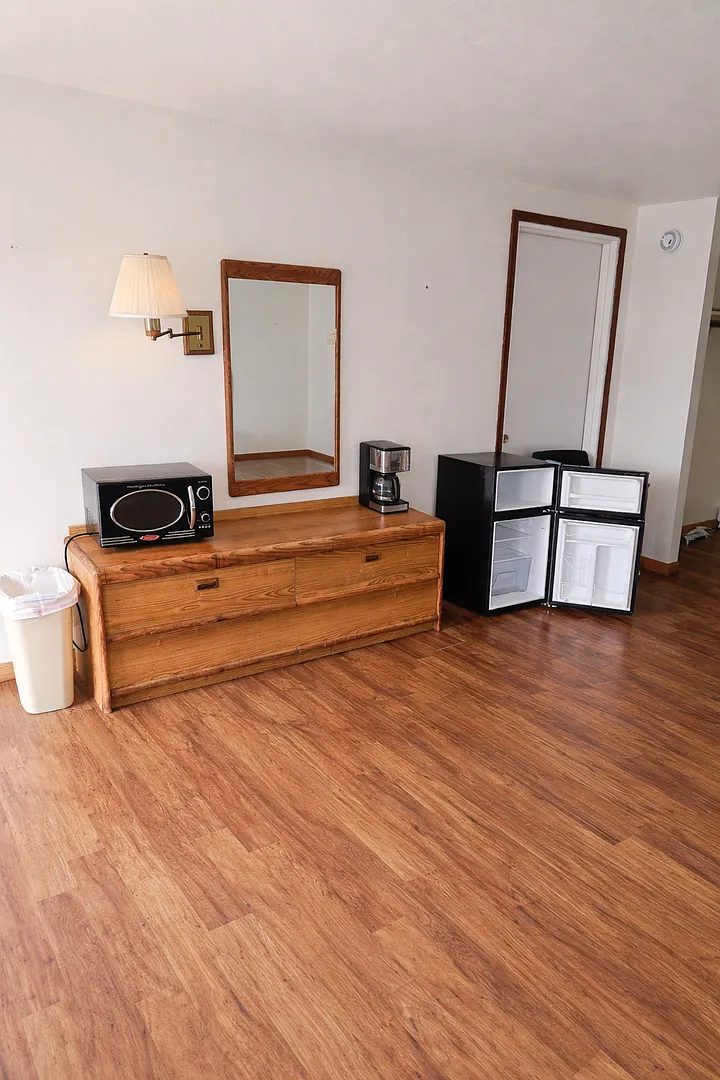 Rapids Studio Apartments — Photo 4