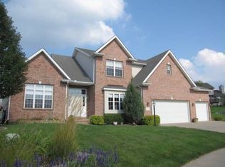 2201 W Dover Ct, Dunlap, IL 61525