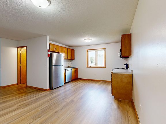 Living Room and Kitchen: Upper Level