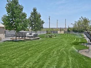 1110 N Ordenar St, Marfa, TX 79843