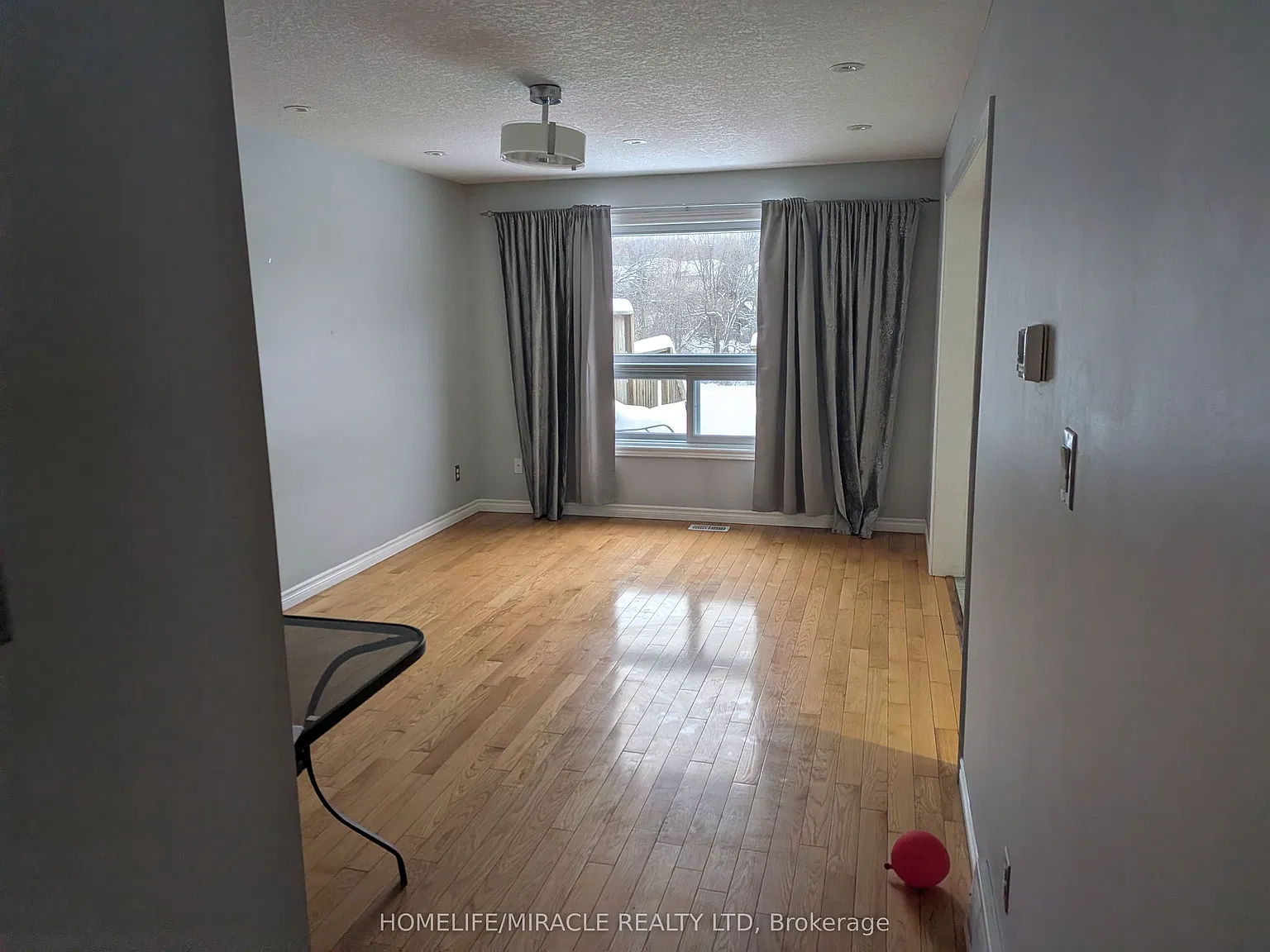 3 bed, $2,600 — Photo 2