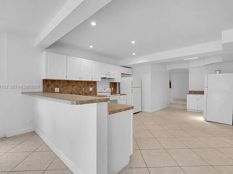 2417 Pierce St #- — Photo 30