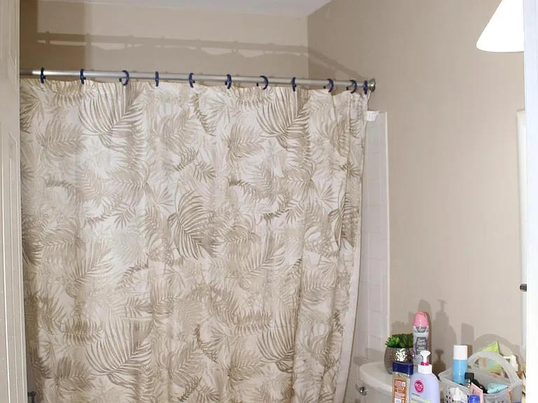 219 Meadow Dr — Photo 17