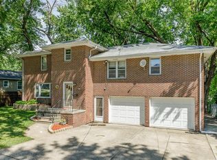 6707 Airline Ave, Urbandale, IA 50322