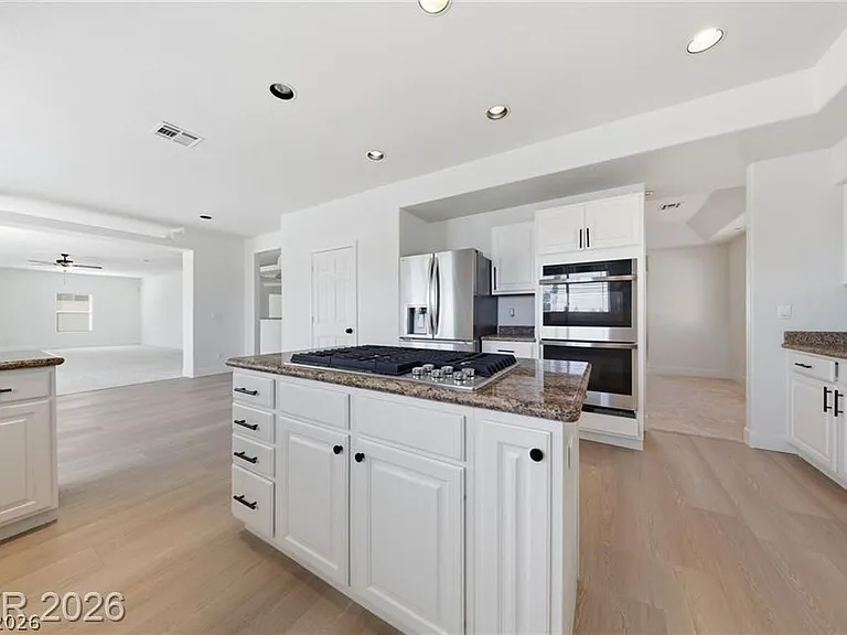 5424 Castle Vista Ct — Photo 7