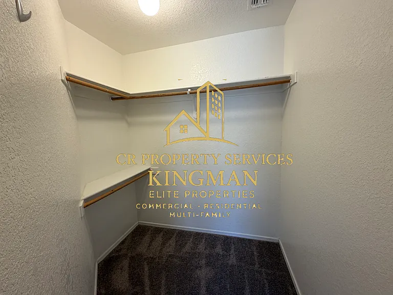 3246 Calumet Ave — Photo 12