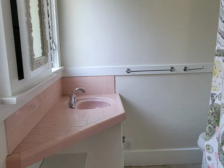 465 Harrison Ave — Photo 16