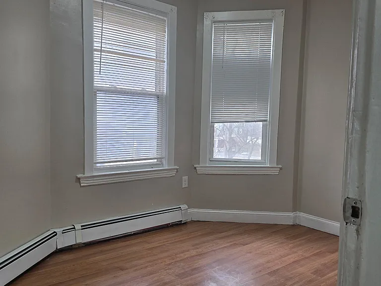 36 Spencer St #2 — Photo 9