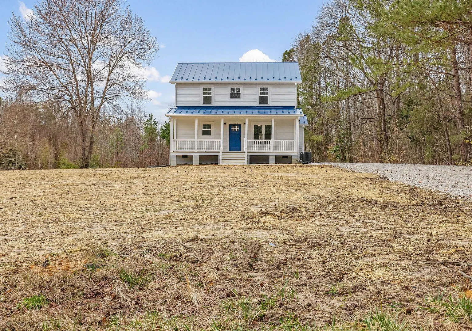 20015 James River Dr, Spring Grove — Photo 3
