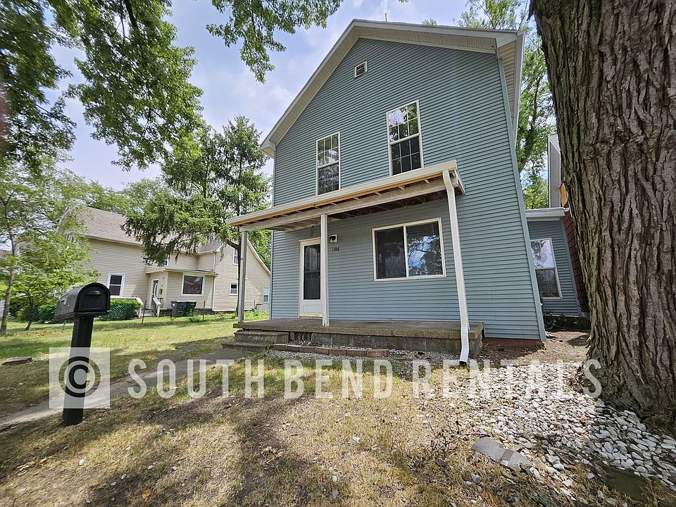 1st image of 907 McPherson St