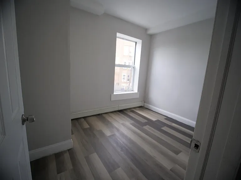 557 Ocean Ave #5C — Photo 10