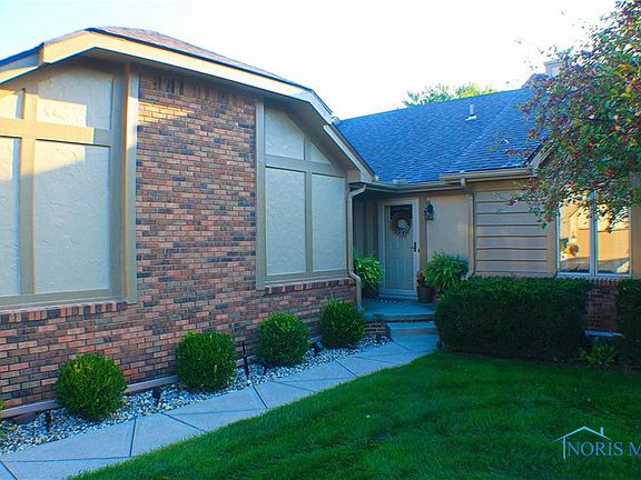 2nd image of 1611 Saddlebrook Ct #B