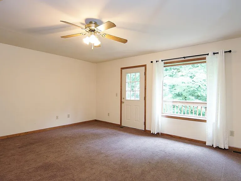 2020 Benton Rd #A — Photo 16
