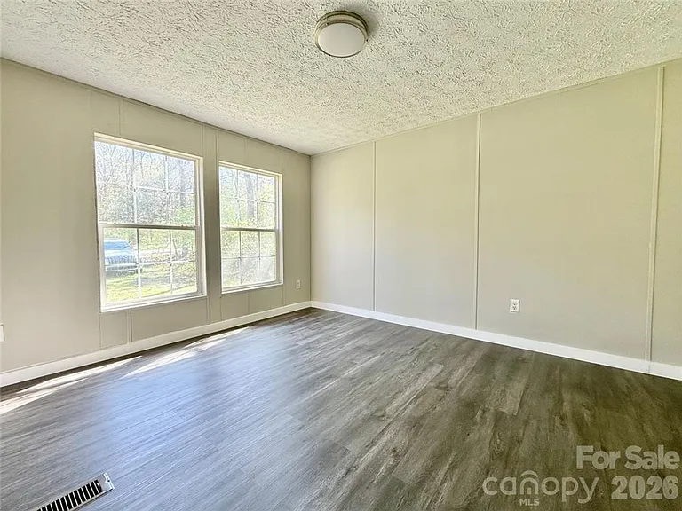129 Reed St — Photo 16
