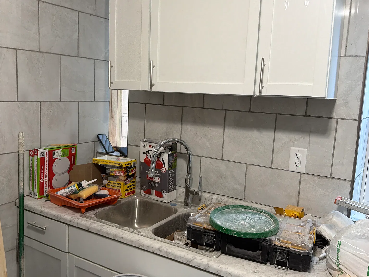 5 bed, 1100 sqft, $2,400 — Photo 4