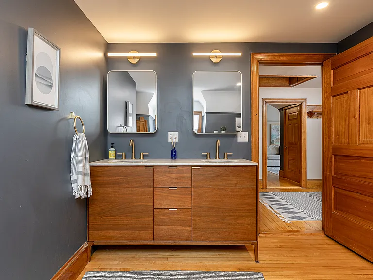 318 Brighton Ave — Photo 14